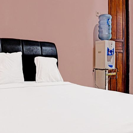 Oyo 91416 Puri 88 Homestay Kupang  Eksteriør billede