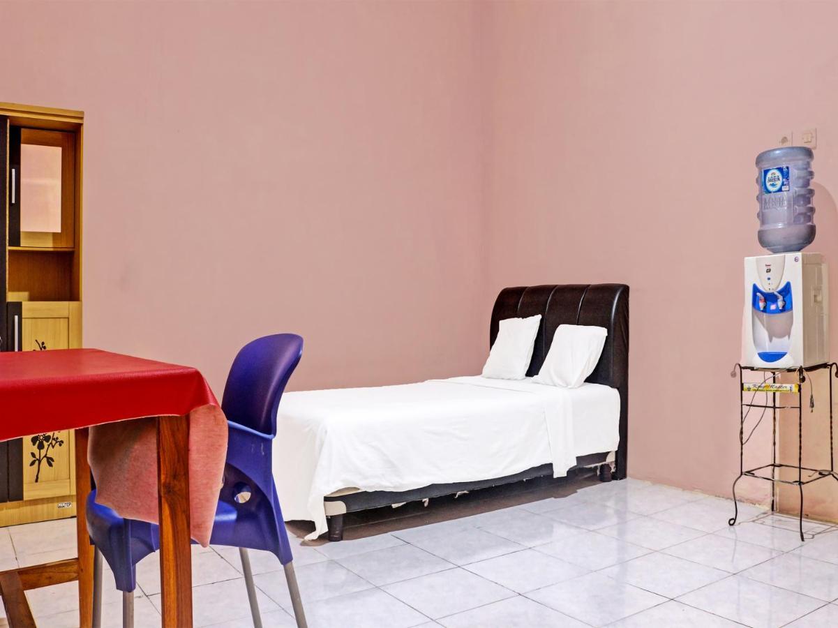 Oyo 91416 Puri 88 Homestay Kupang  Eksteriør billede