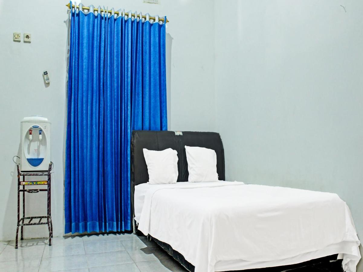 Oyo 91416 Puri 88 Homestay Kupang  Eksteriør billede